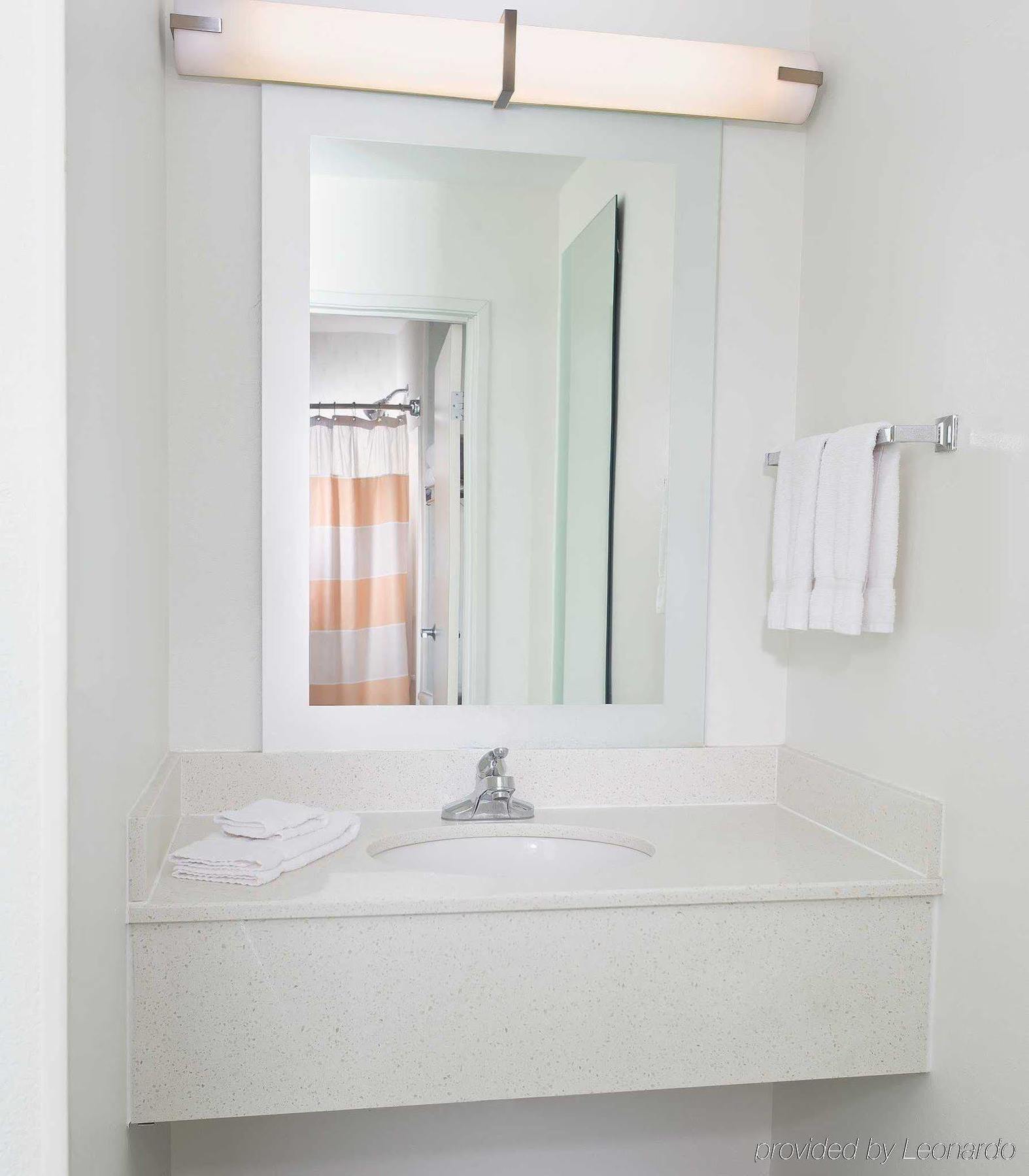 Springhill Suites Phoenix North Екстериор снимка